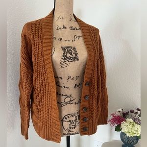 Like new Sky and Sparrow Cable Knit Sweater